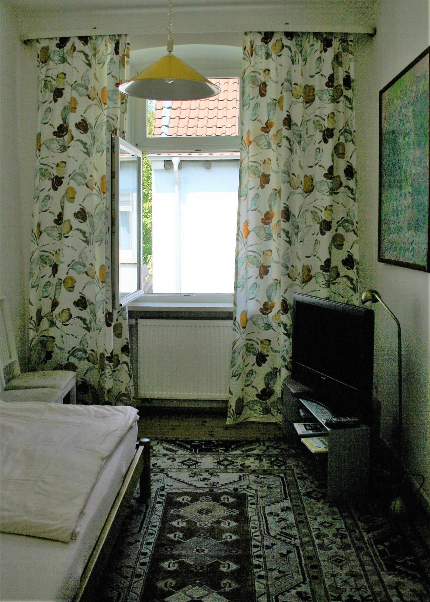 Kleiner Herrenhof Worms Exteriör bild